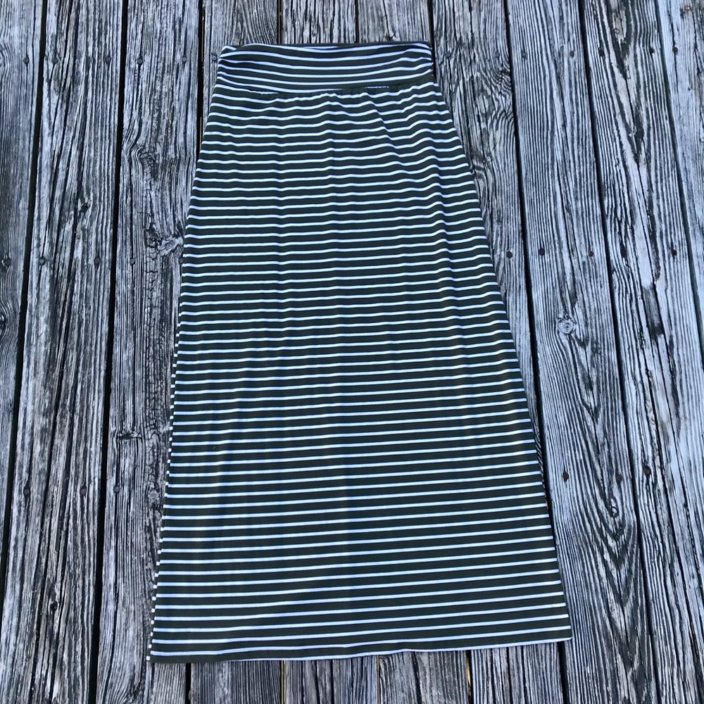 CONNECTION 18 Olive Green White Stripe Pull On Summer Beach Vacation Maxi Skirt